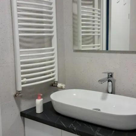 Апартаменты Cherry - 2 Minutes Walk To Bascarsija